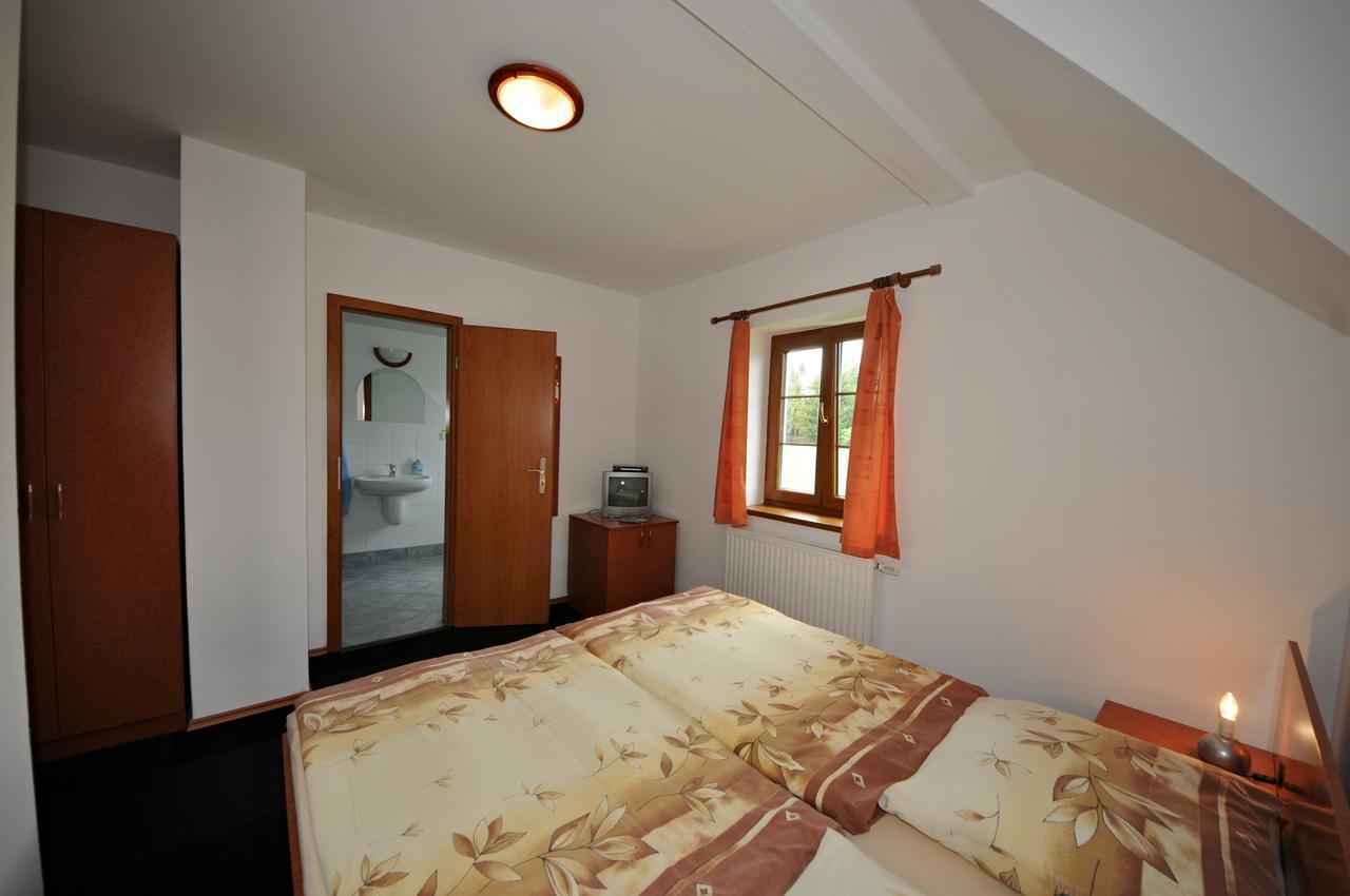 Penzion Praktik Krumlov Přísečná エクステリア 写真